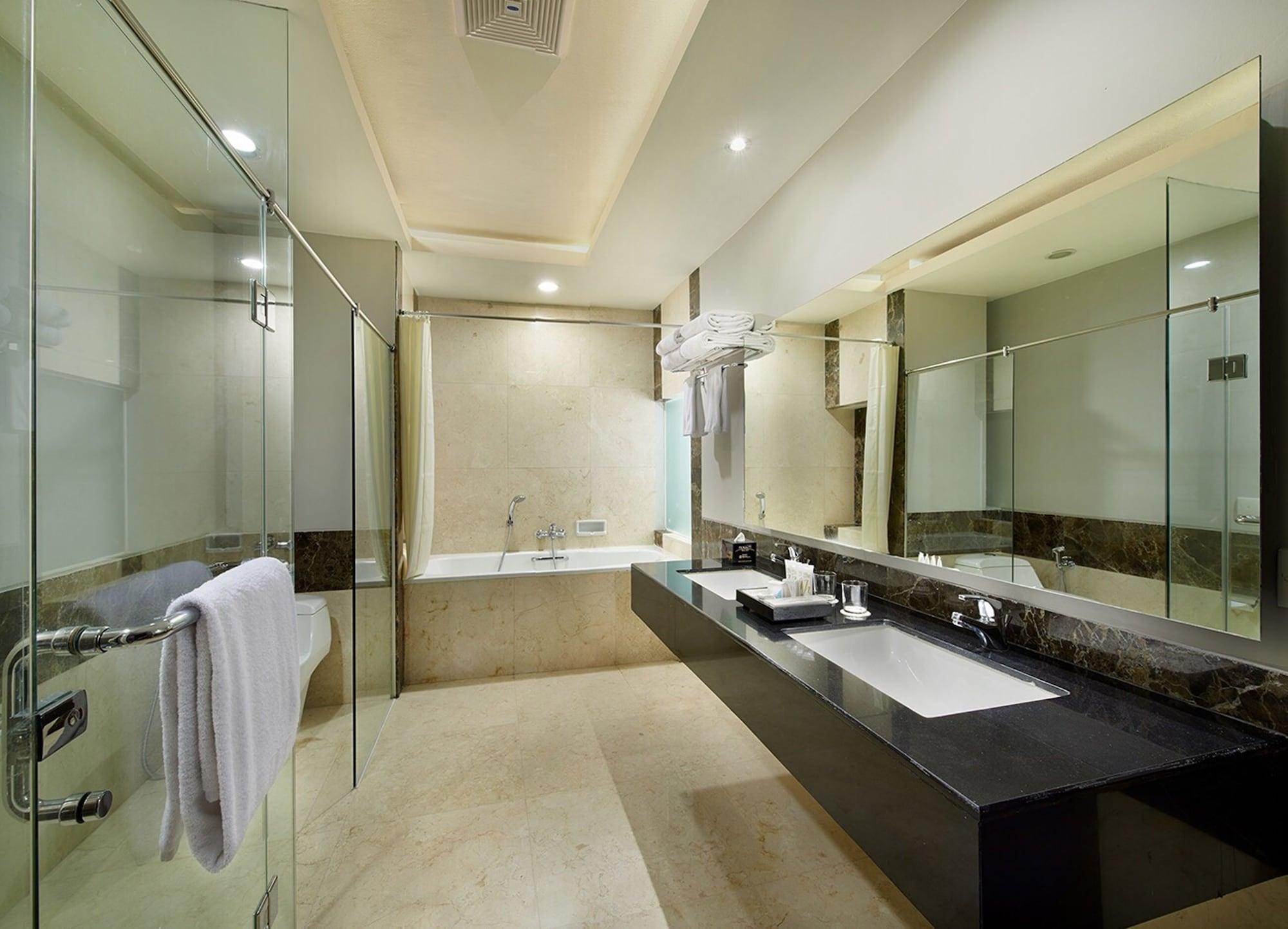 Grand Cakra Hotel מאלאנג מראה חיצוני תמונה