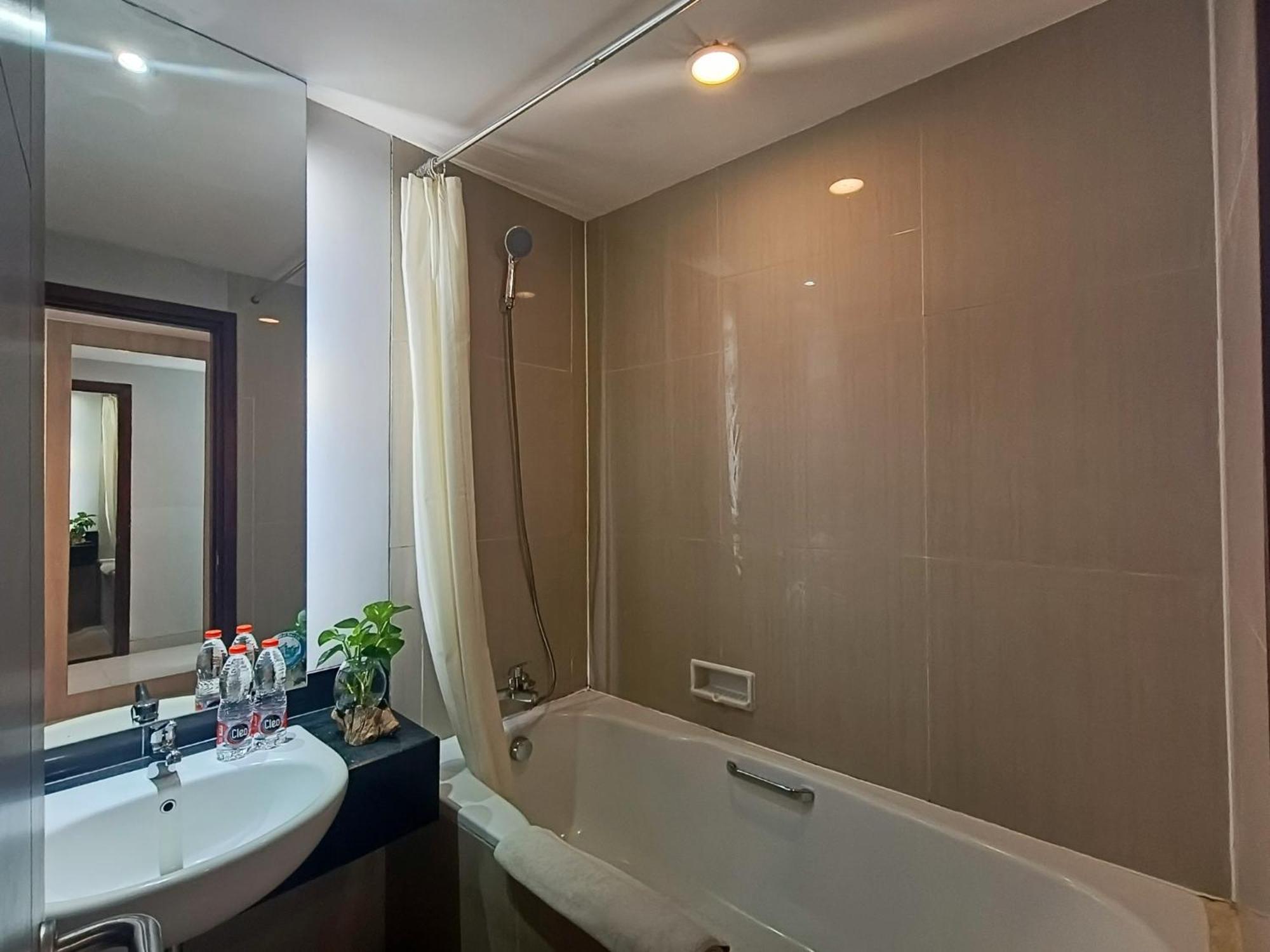 Grand Cakra Hotel מאלאנג מראה חיצוני תמונה