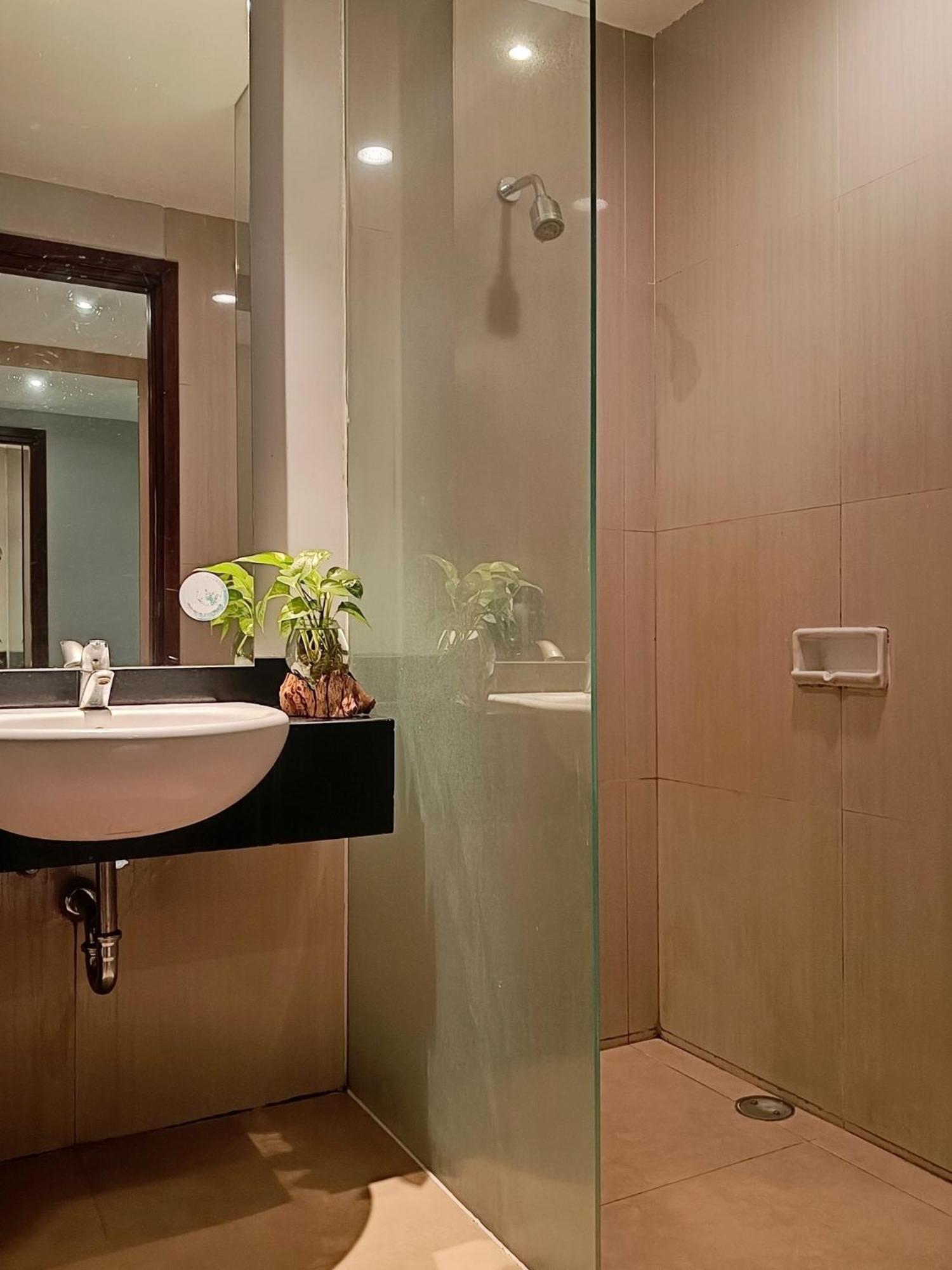 Grand Cakra Hotel מאלאנג מראה חיצוני תמונה
