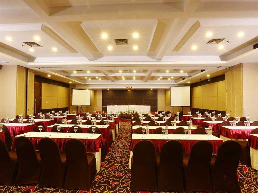 Grand Cakra Hotel מאלאנג מראה חיצוני תמונה