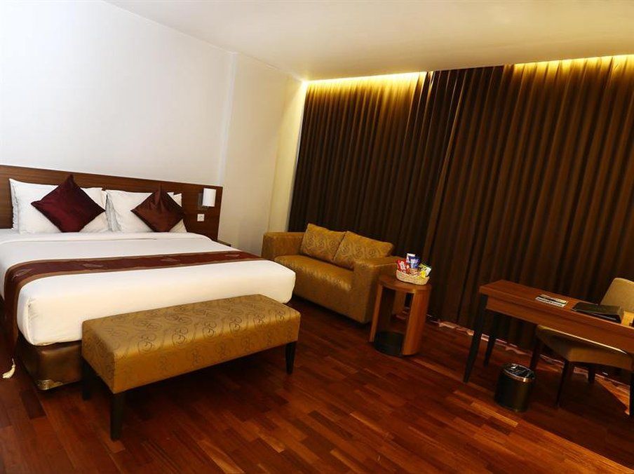 Grand Cakra Hotel מאלאנג מראה חיצוני תמונה