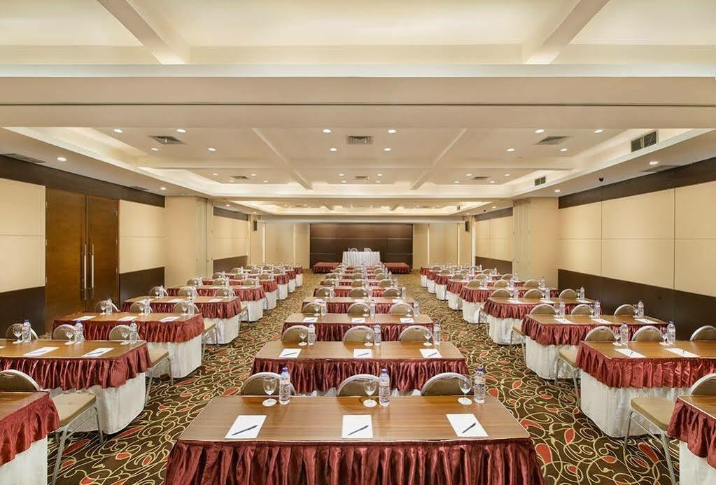 Grand Cakra Hotel מאלאנג מראה חיצוני תמונה